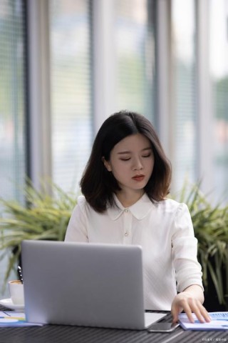 大人物的第一份工作