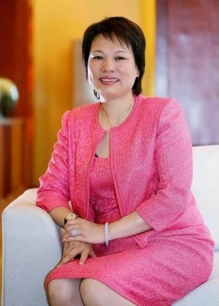 白手起家身价过10亿美元的11位中国女富豪