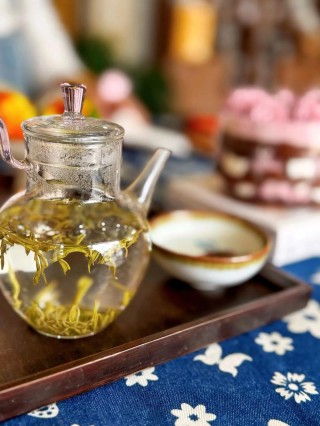 回忆是淡淡的茶