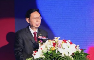 尹明善：47岁创业的亿万富翁（三）