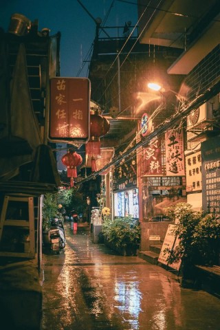 小巷的深处，是城市的初心