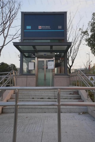 杭州地铁不出站卫生间(地铁里有厕所吗)