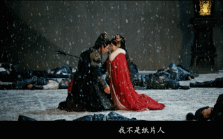 在异国相依为命