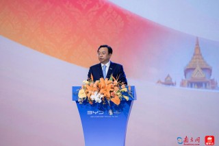 比亚迪王传福：从电池大王到汽车大王，韧和狂成就比亚迪传奇