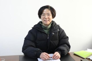 用女性的真善美，撑起学校发展的半边天