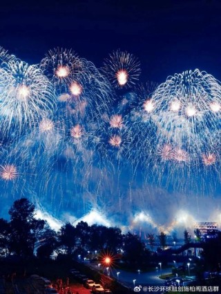 一辈子观望的烟火