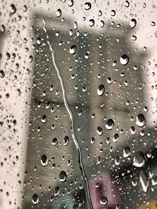 今天下雨了