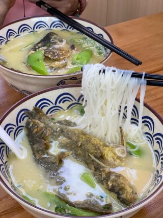 一碗鱼粉慰乡愁