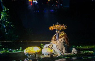 一个人去看演出