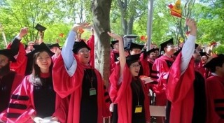 哈佛新生一半是富二代？真相是：奋斗吧！比你有钱的人还比你努力！