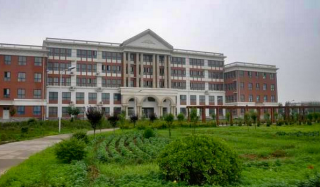 鹤壁有哪些大学？鹤壁的大学排名2026最新（附分数线）