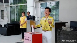 李兴浩：卖冰棍起家的亿万富翁