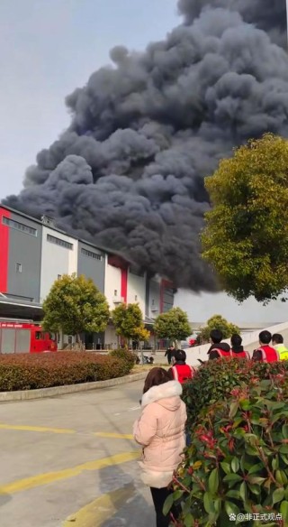 上海一焚烧厂坍塌事件