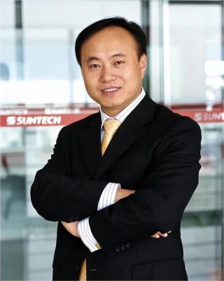 励志人物：施正荣的第一桶金