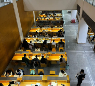 趁年轻，一定要出去闯一闯！跌跌撞撞的路，都是成长的底气