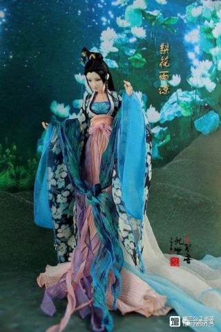 一任千寻醉年华