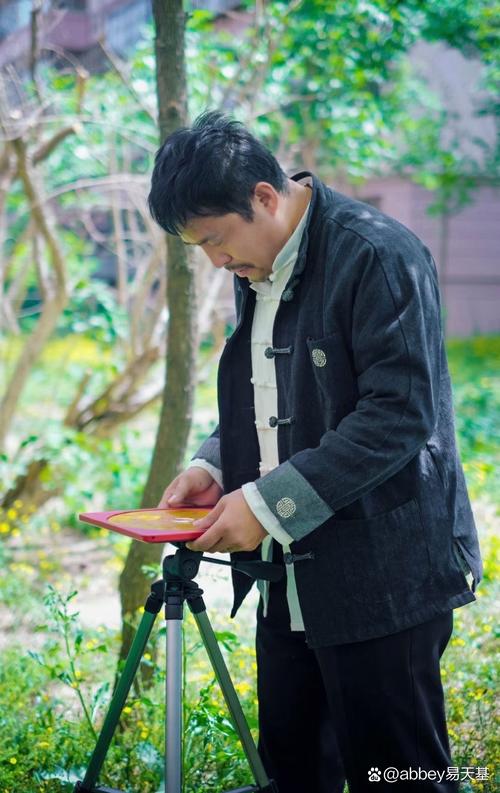 励志人物：周成建的第一桶金  第1张