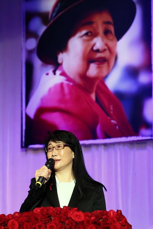 王雪红：从小到大没觉得自己富有过  第1张