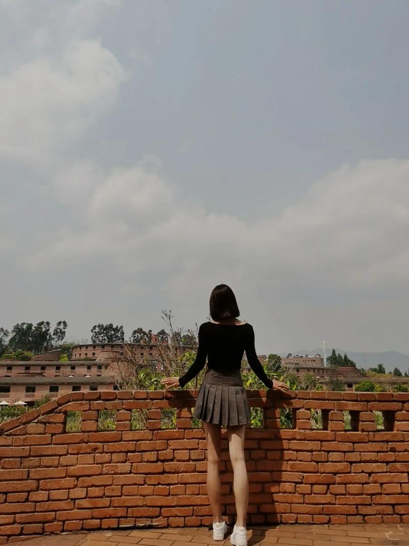 孤独背后有清欢  第1张