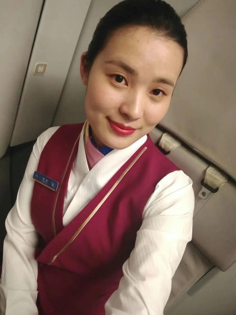 空姐陈述：有钱的中国人更需要秩序和礼貌  第1张