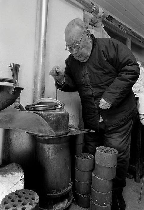 蜂窝煤里的温情岁月  第1张