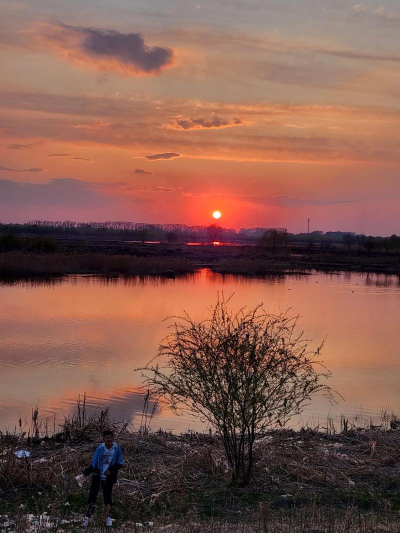 黄昏中的夕阳  第1张