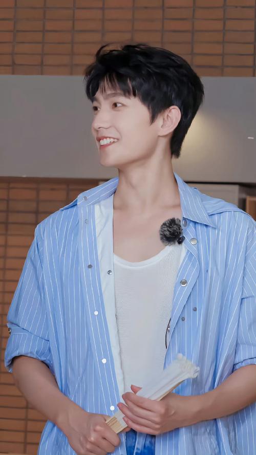 微笑的面孔  第1张