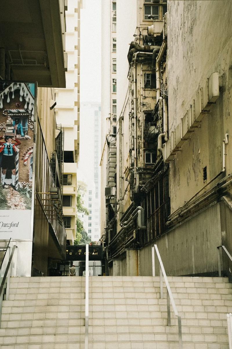 路过你的城市  第1张