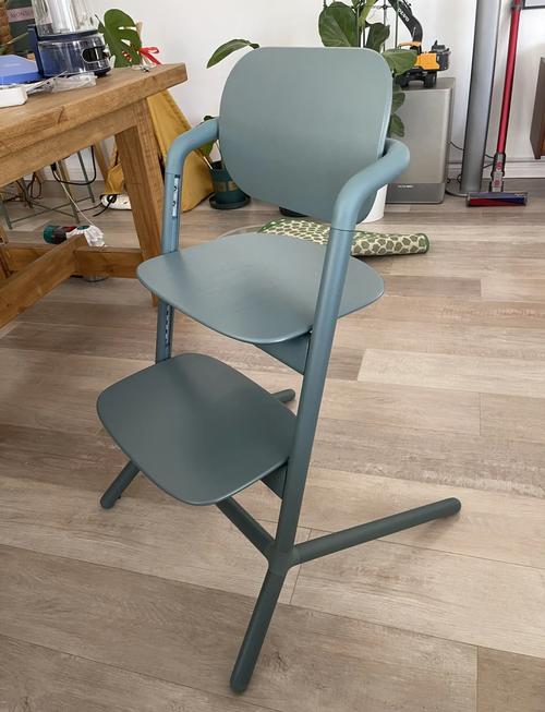 儿子的那把椅子  第1张