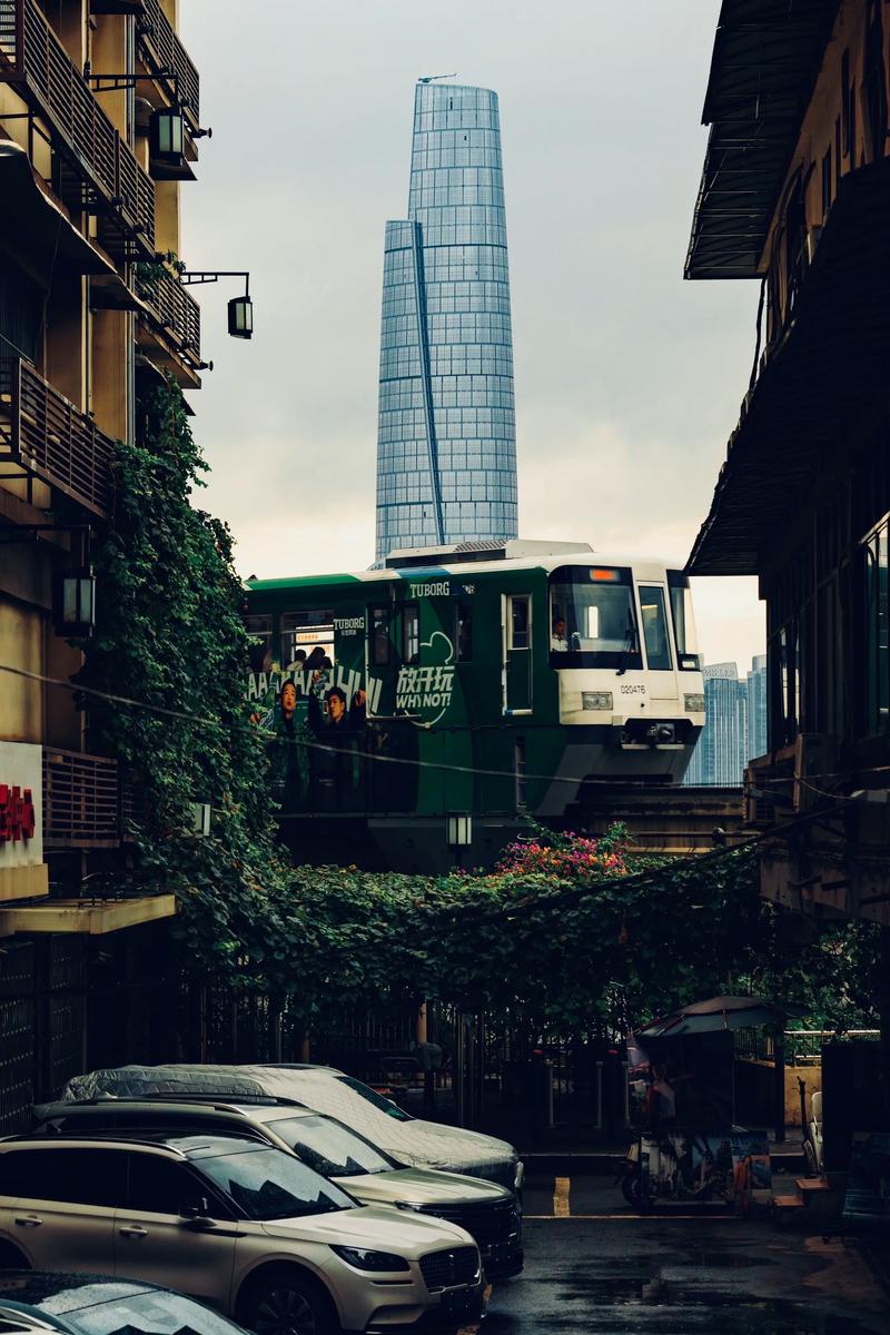 写给重庆的一首诗:行千里致广大,我们会一直陪在你身边 第1张 写给重庆的一首诗:行千里致广大,我们会一直陪在你身边 第1张