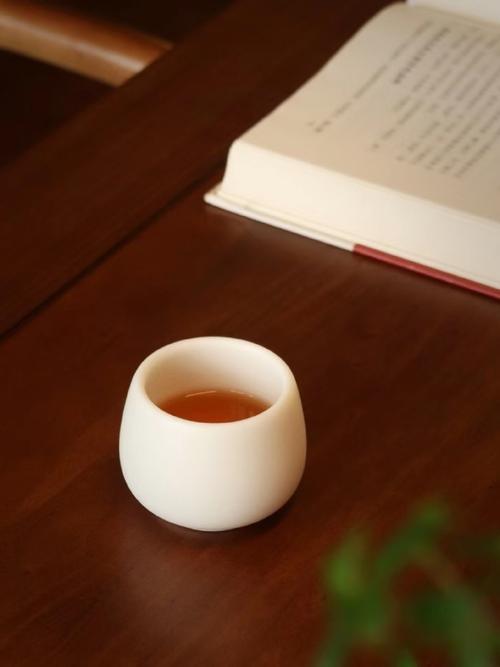 一盏茶一本书 第1张 一盏茶一本书 第1张