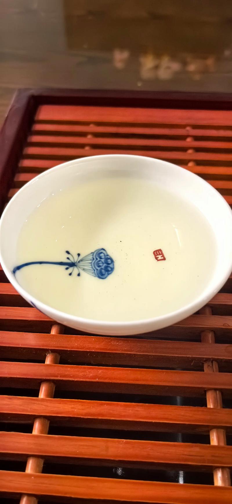 半盏春茶的等待  第1张