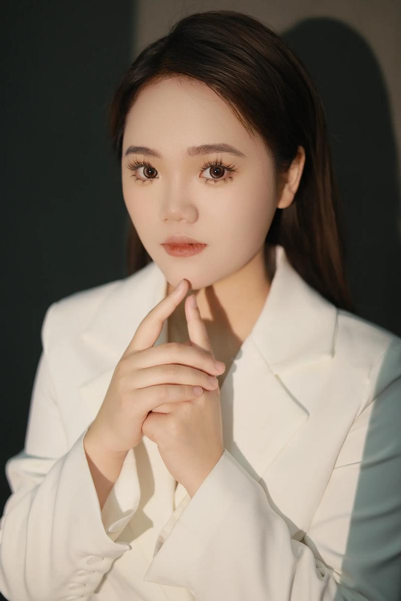 女为悦家者容  第1张