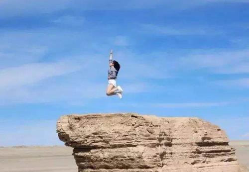 没有好好浪过的姑娘,驾驭不了后半生 第1张 没有好好浪过的姑娘,驾驭不了后半生 第1张