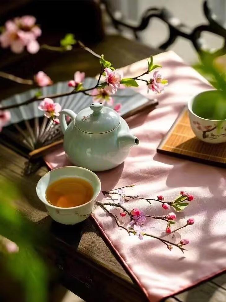 此情此景只在一壶茶  第1张