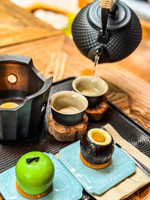 茶盅与酒杯的风情  第1张