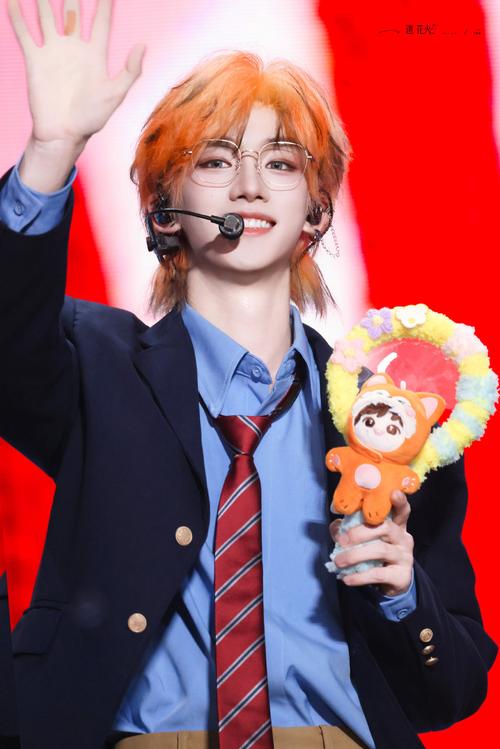 被粉丝恶语中伤，不堪非议卸载微博，丁程鑫吐露从艺经历太心酸  第1张