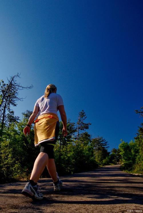 走路的人  第1张