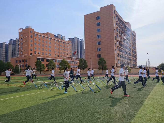 咸宁东方外国语学校以“心”迎新 服务新生 第1张 咸宁东方外国语学校以“心”迎新 服务新生 第1张