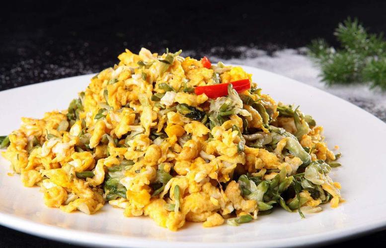 盛满旧时光的槐花饭  第1张