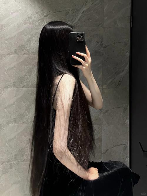 也曾长发及腰  第1张