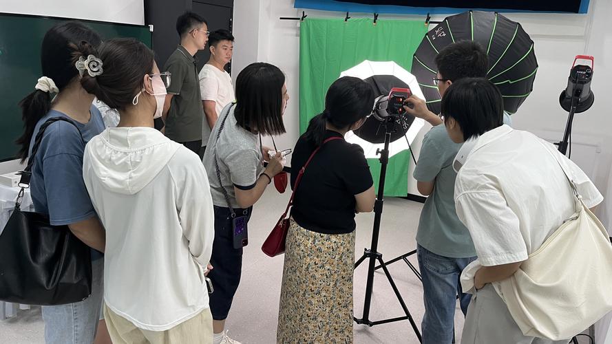 课堂+实操！这场摄影培训收获满满  第1张