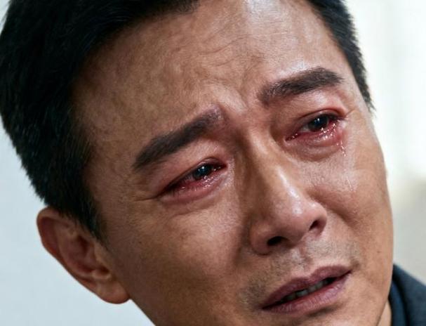 男人只有一滴泪，你会为谁流？  第1张