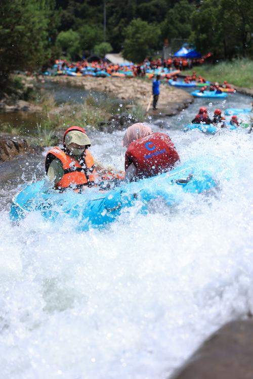 在阿姆河中漂流  第1张
