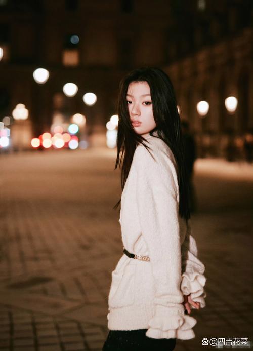 单眼皮的女子是上天的宠儿  第1张