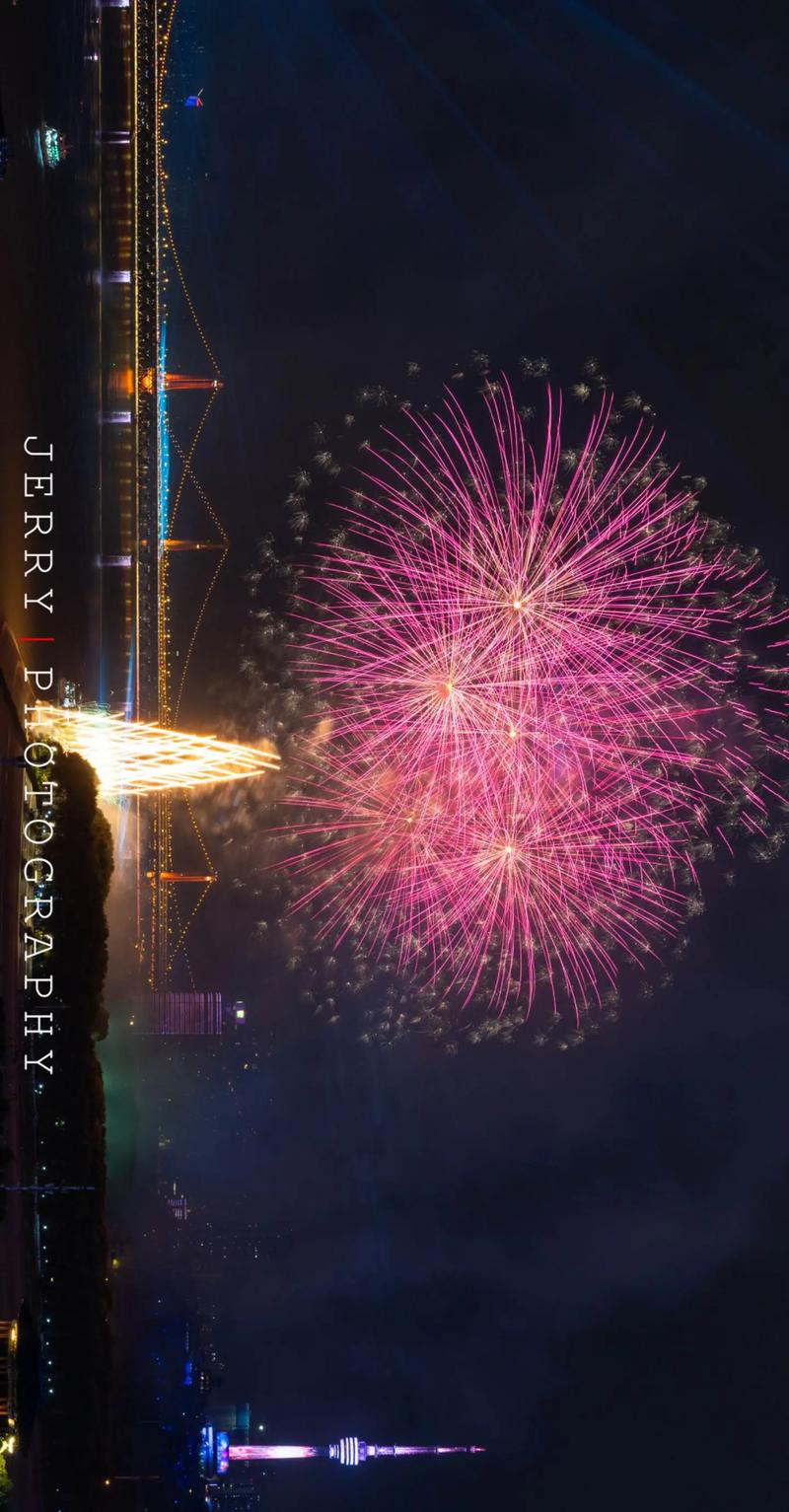 不过是绽放在你心里的烟花  第1张