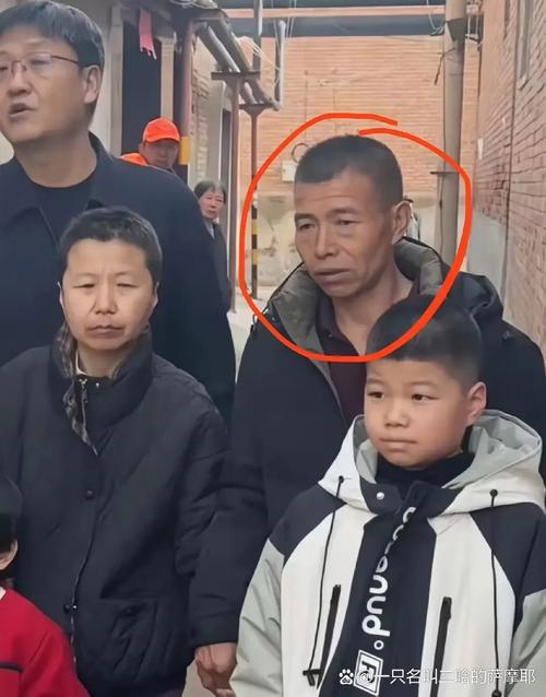 北漂男本是农村娃 （打一词牌名）  第1张