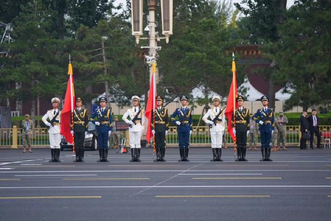 镜头下：让外籍学生GET“中国法”丨百年峥嵘铸辉煌  第1张