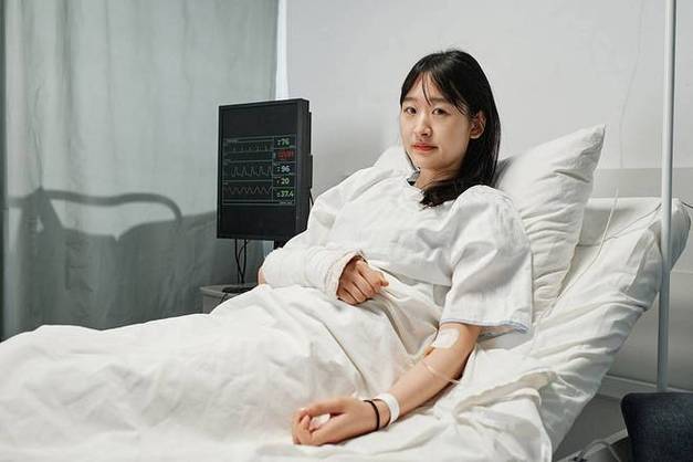 生病住院不要告诉别人，选择低调为好(原因有三)  第1张