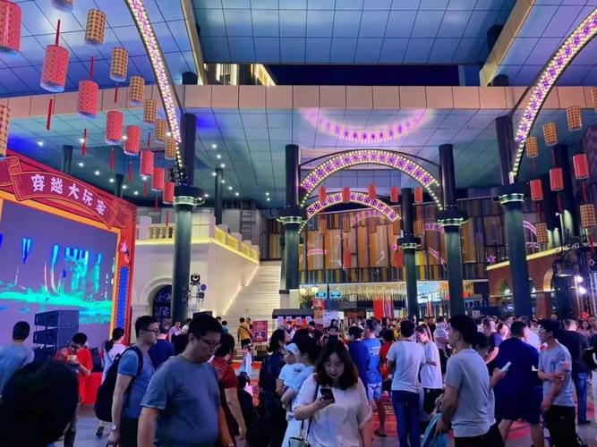 去逛街的文案：街头流连，发现生活中隐藏的美好  第1张